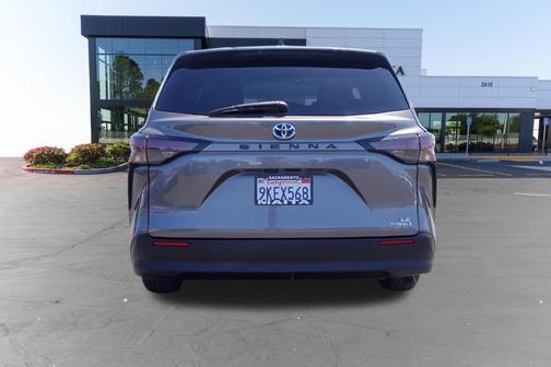 Predawn Gray Mica 2024 Toyota Sienna LE