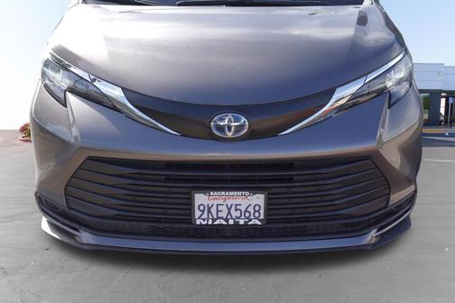 Predawn Gray Mica 2024 Toyota Sienna LE