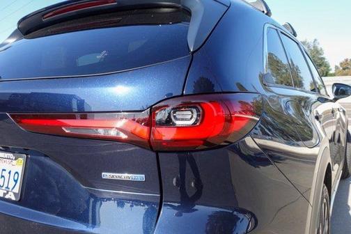 2024 Mazda CX-90 PHEV Premium Plus