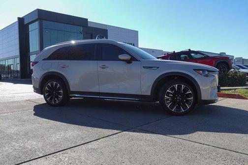 2024 Mazda CX-90 PHEV Premium Plus