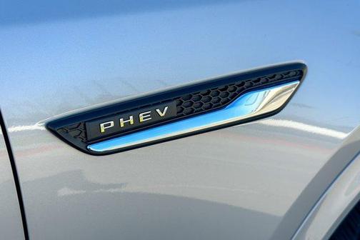 2024 Mazda CX-90 PHEV Premium Plus