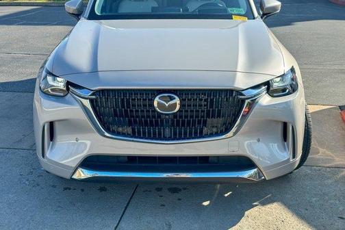 2024 Mazda CX-90 PHEV Premium Plus