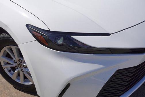 Ice 2025 Toyota Camry LE