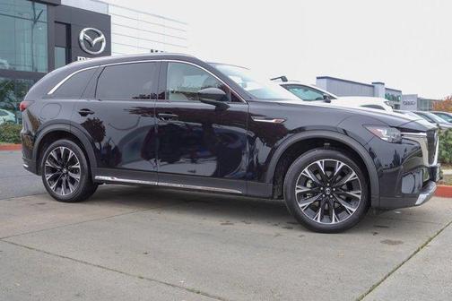 2024 Mazda CX-90 PHEV Premium Plus