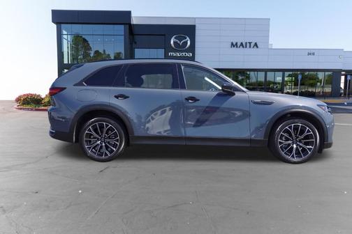 Polymetal Gray Metallic 2025 Mazda CX-70 PR