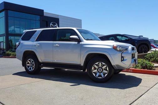 2024 Toyota 4Runner TRD Off Road