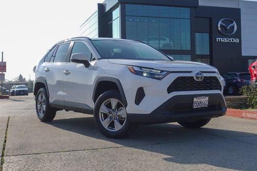 2025 Toyota RAV4 Hybrid XLE