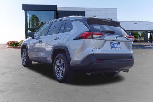 Silver Sky Metallic 2025 Toyota RAV4 Hybrid XLE