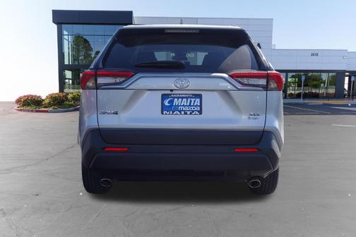 Silver Sky Metallic 2025 Toyota RAV4 Hybrid XLE