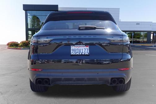 Black 2019 Porsche Cayenne Base