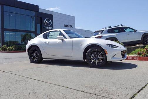 Snowflake White Pearl 2026 Mazda MX-5 Miata Grand Touring