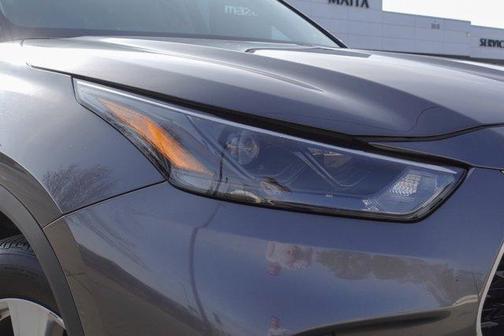 2024 Toyota Highlander 