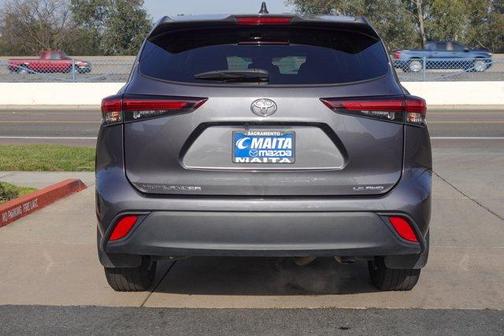 2024 Toyota Highlander 