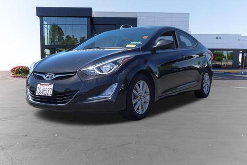Phantom Black Metallic 2014 Hyundai ELANTRA SE