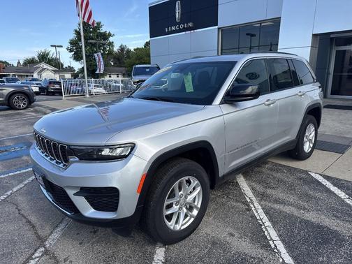 2024 Jeep Grand Cherokee Laredo X