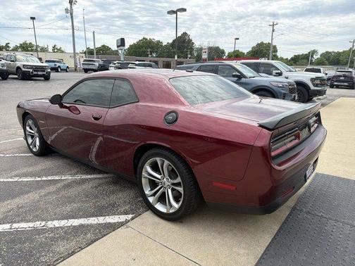 Octane Red Pearlcoat 2022 Dodge Challenger R/T
