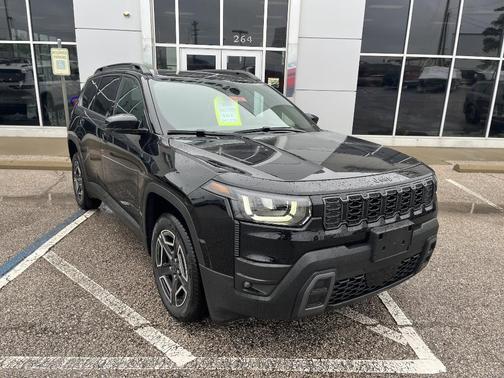Diamond Black 2026 Jeep Cherokee LAREDO/LIMITED