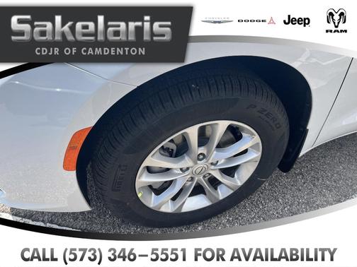 Bright White Clearcoat 2026 Chrysler Pacifica Select