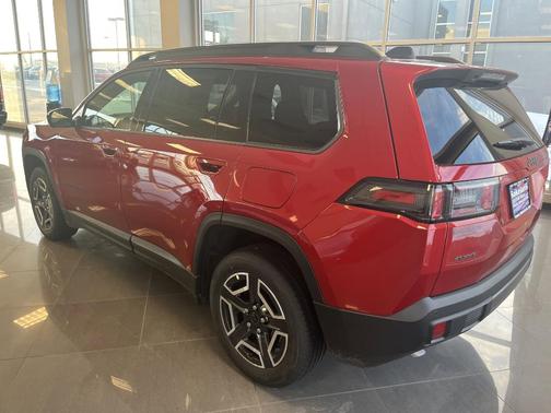 2026 Jeep Cherokee LAREDO/LIMITED