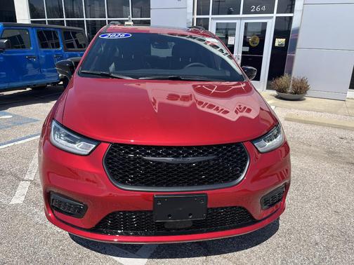 2026 Chrysler Pacifica Limited