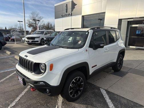 2023 Jeep Renegade Trailhawk