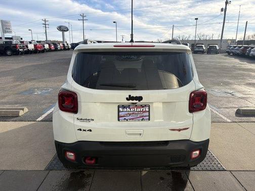 2023 Jeep Renegade Trailhawk