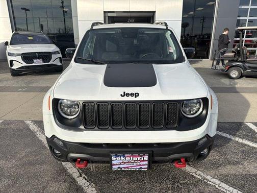 2023 Jeep Renegade Trailhawk