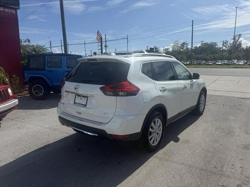2017 Nissan Rogue SV