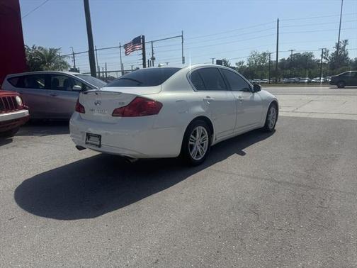 2011 INFINITI G37 Journey