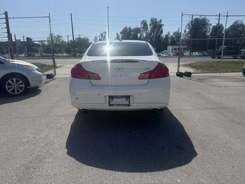 2011 INFINITI G37 Journey