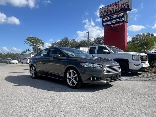 2015 Ford Fusion SE