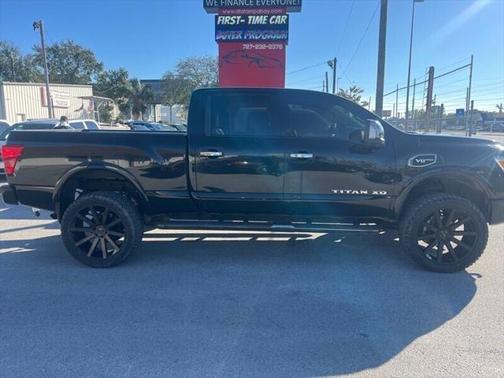 2017 Nissan Titan XD Platinum Reserve