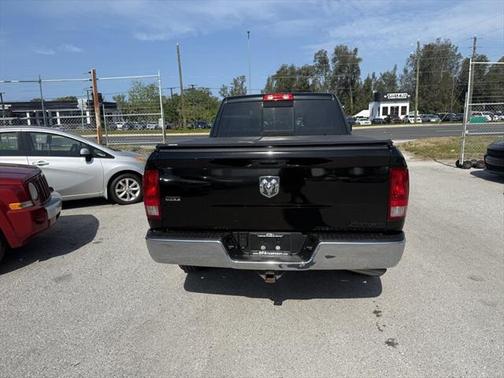 2019 RAM 1500 SLT