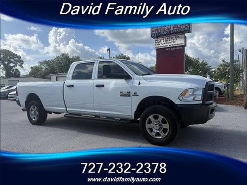 2017 RAM 3500 Tradesman Crew Cab 4x4 8' Box