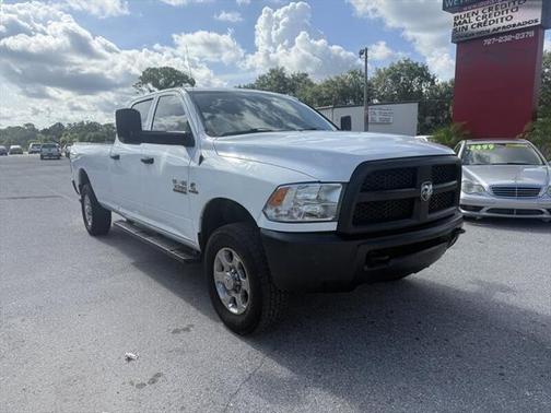 2017 RAM 3500 Tradesman Crew Cab 4x4 8' Box