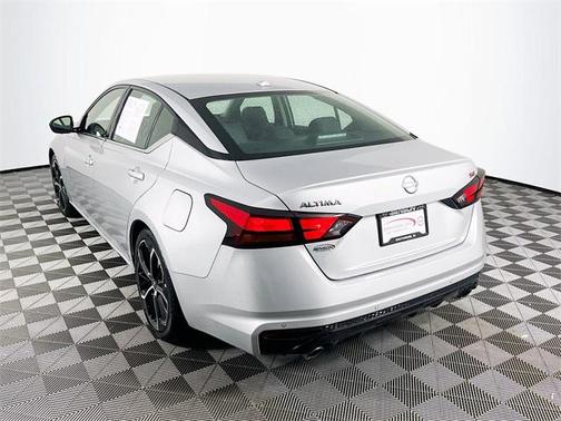 2023 Nissan Altima SR FWD