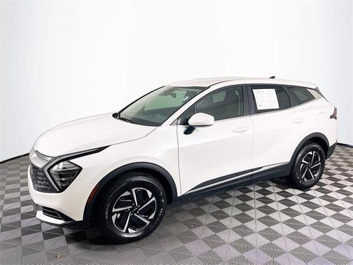 2024 Kia Sportage Hybrid LX