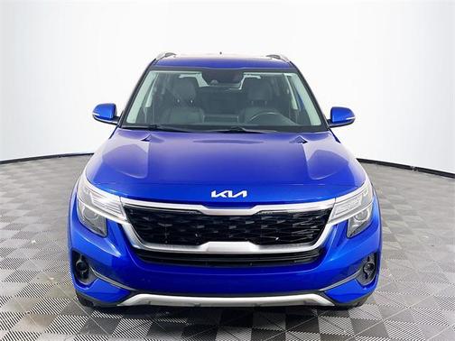 2023 Kia Seltos EX