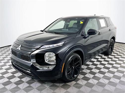 2024 Mitsubishi Outlander SE Black Edition S-AWC
