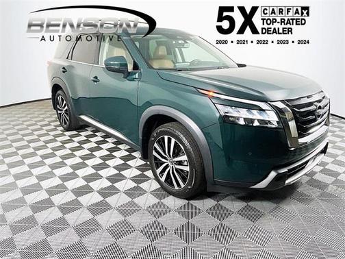 2023 Nissan Pathfinder Platinum FWD