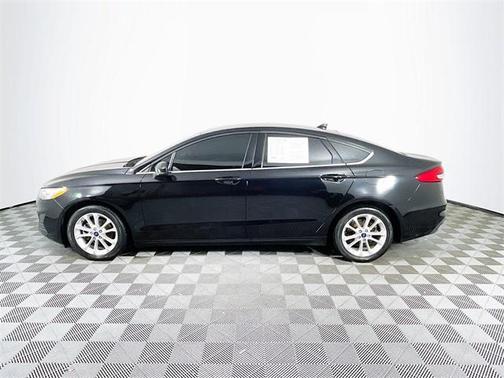 2020 Ford Fusion Hybrid SE