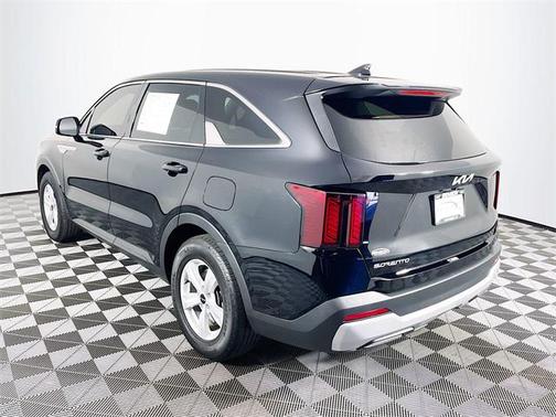 2024 Kia Sorento LX