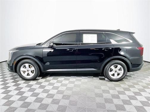2024 Kia Sorento LX