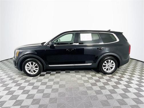 2022 Kia Telluride LX