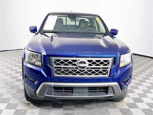 2022 Nissan Frontier SV