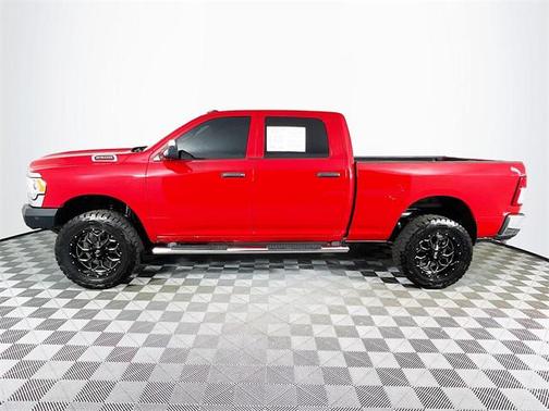 2020 RAM 2500 Tradesman Crew Cab 4X4 6'4' Box