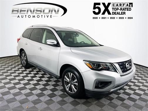 2019 Nissan Pathfinder SV