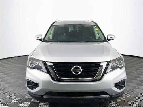 2019 Nissan Pathfinder SV