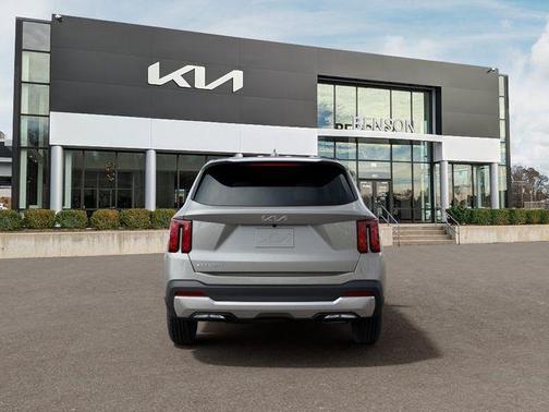 Ivory 2026 Kia Sorento LX