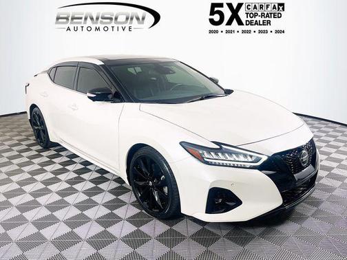 Pearl White Tricoat 2022 Nissan Maxima SR Xtronic CVT